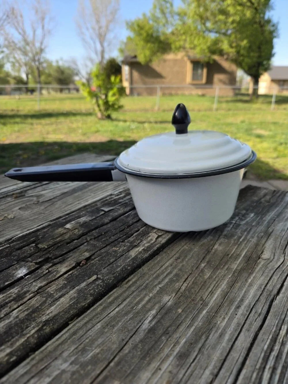 Vintage White with Black Trim Enamelware Saucepan with Lid Enamel‎ Tuxedo